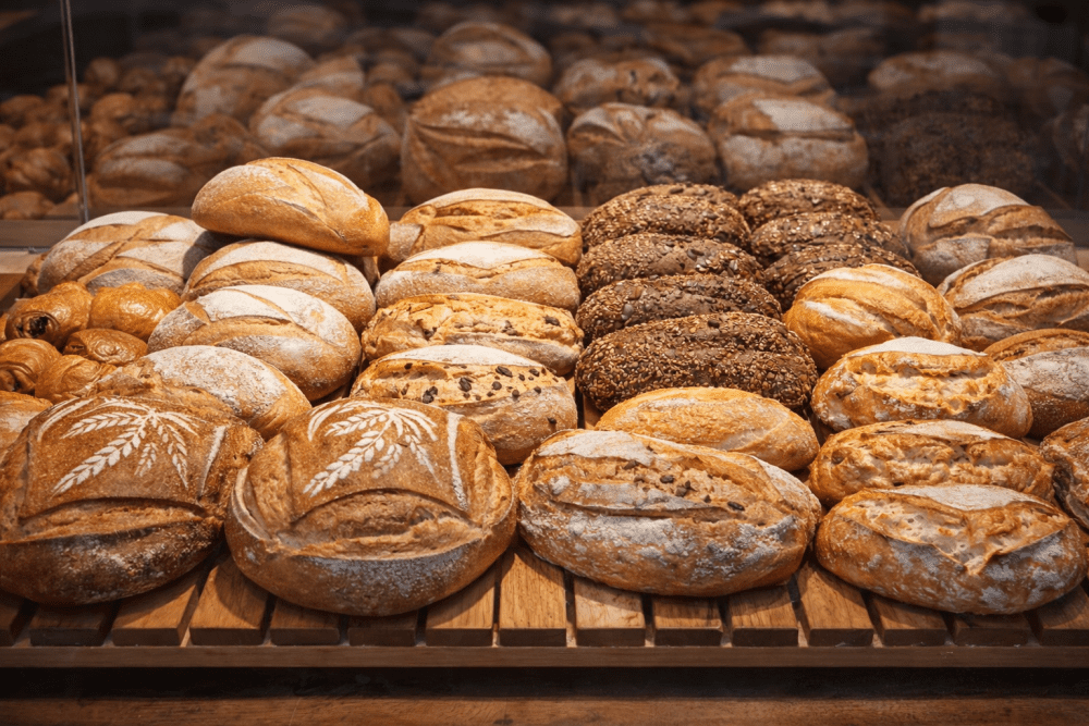 Pains croustillants disponibles aux boulangeries du soleil